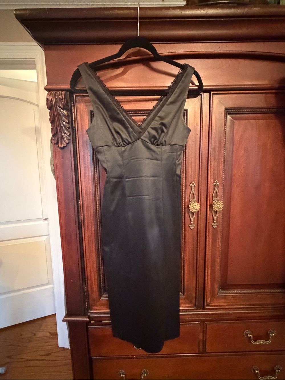 bebe Black Satin V-Neck Midi Dress